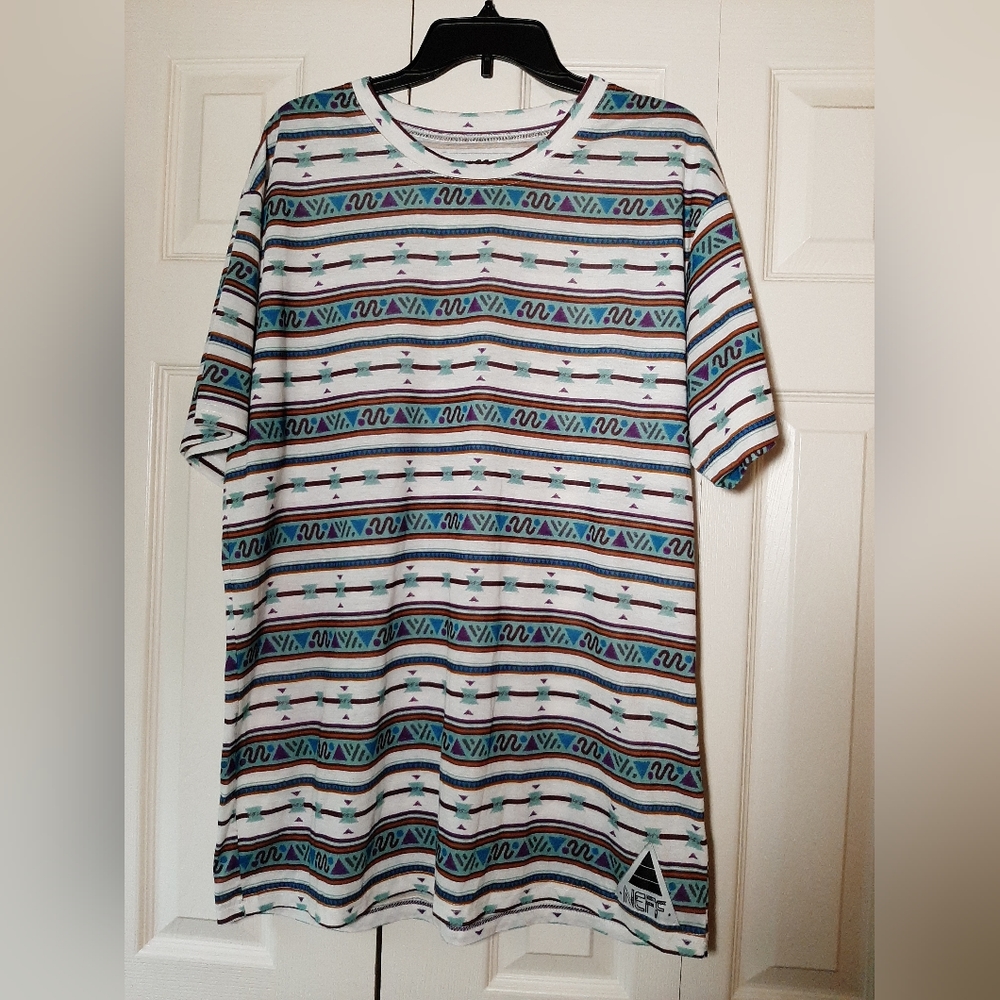 Geometric Neff shirt